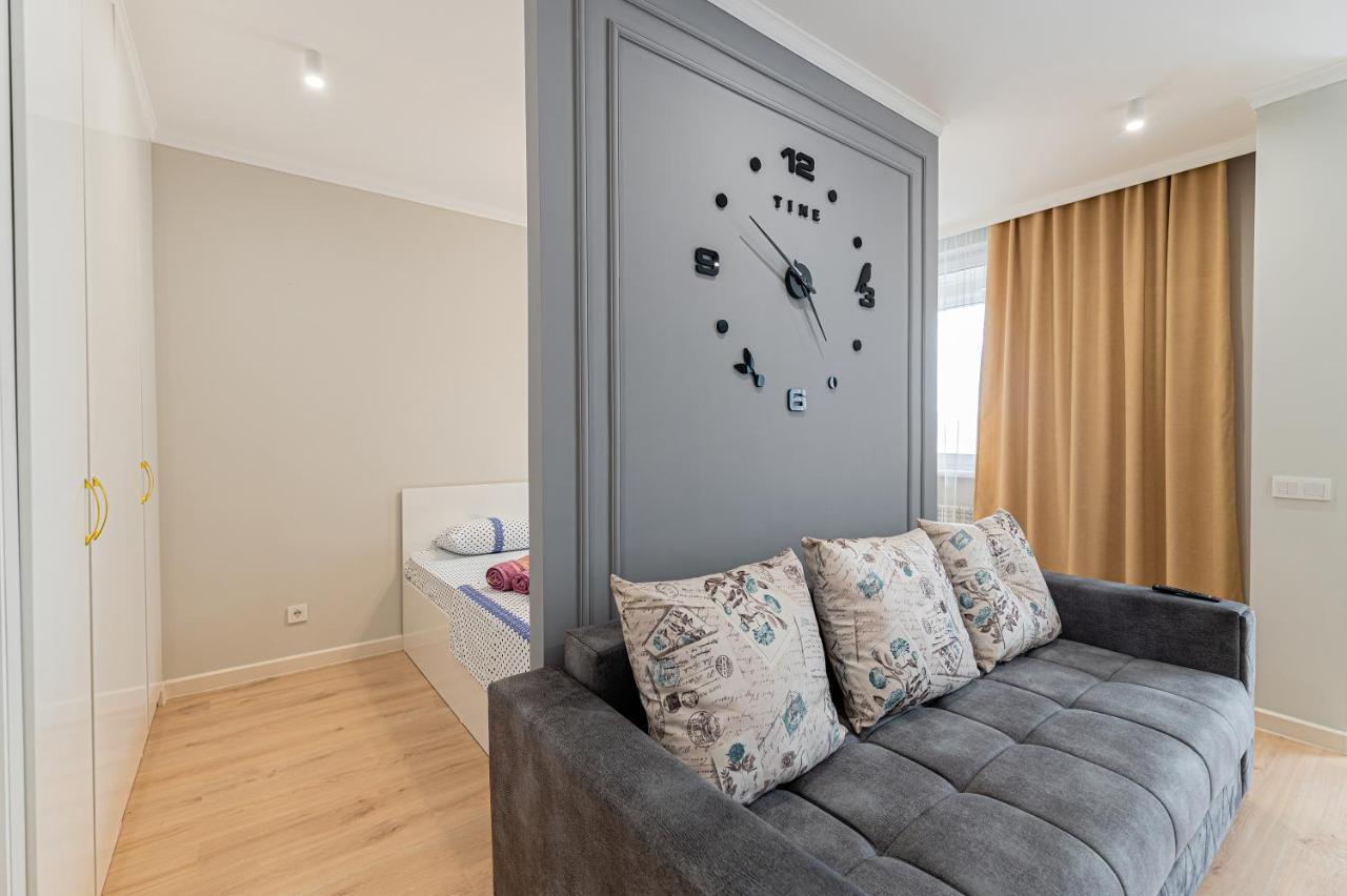 Ferienwohnung Золотой Квадрат Астаны Astana Exterior foto