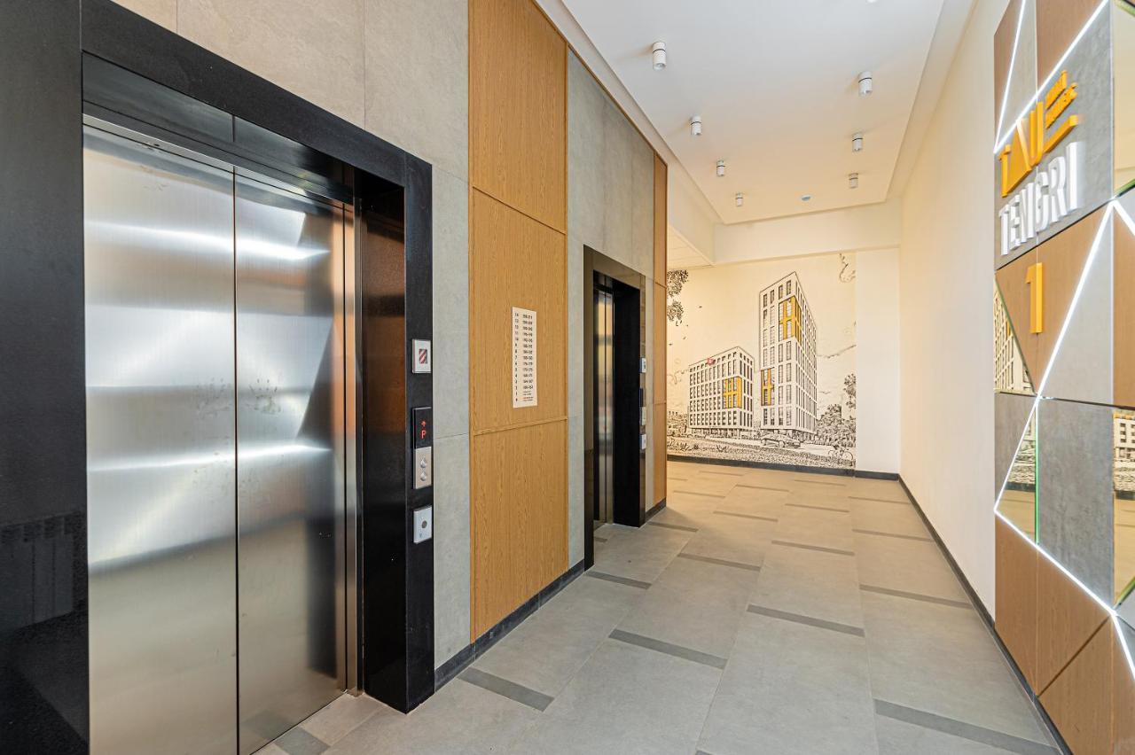 Ferienwohnung Золотой Квадрат Астаны Astana Exterior foto