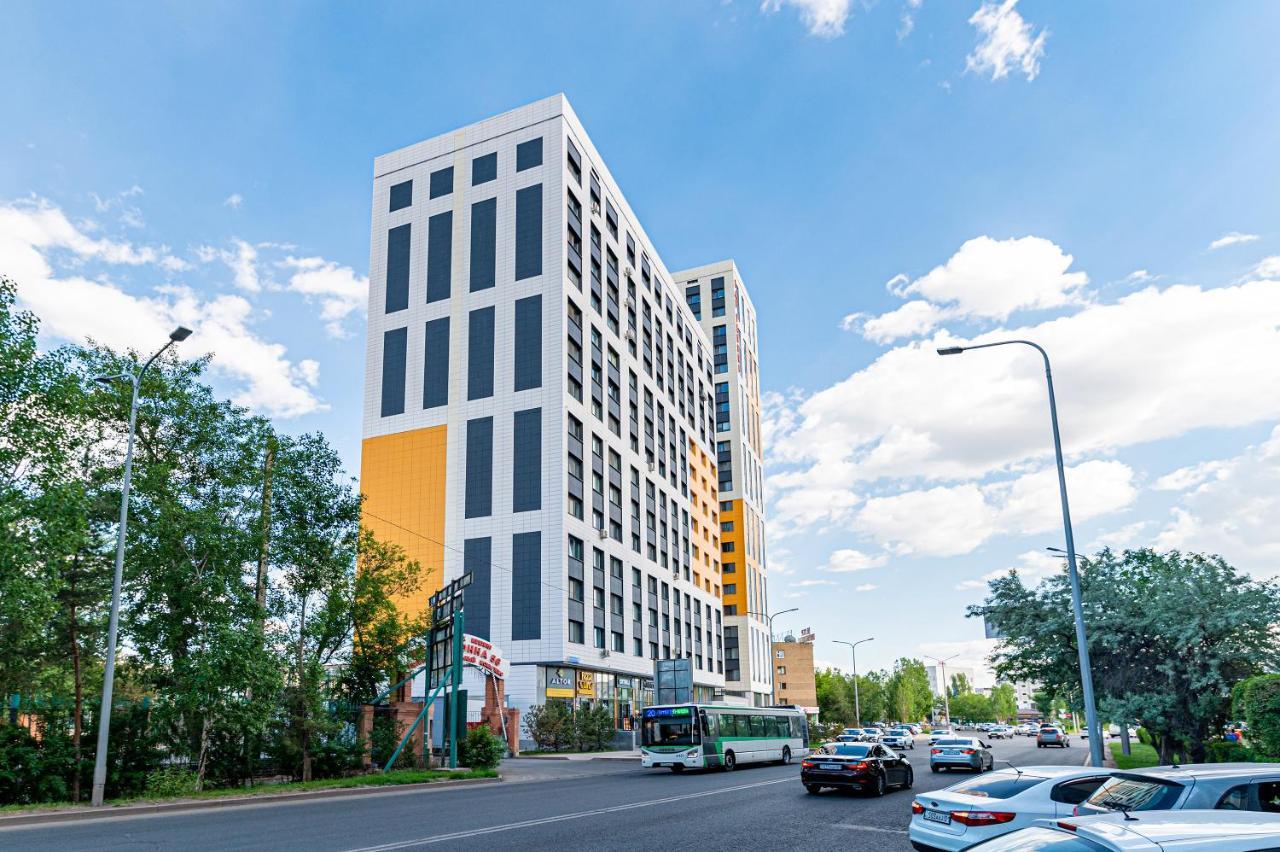 Ferienwohnung Золотой Квадрат Астаны Astana Exterior foto